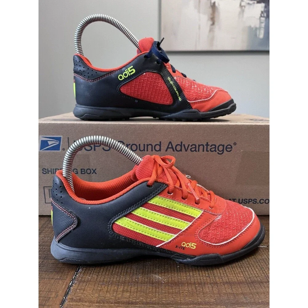 adidas these indoor